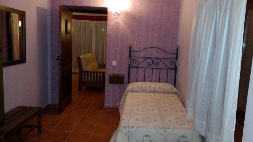 Apartamentos Rurales Casas De Los Maestros Talarrubias Exterior photo